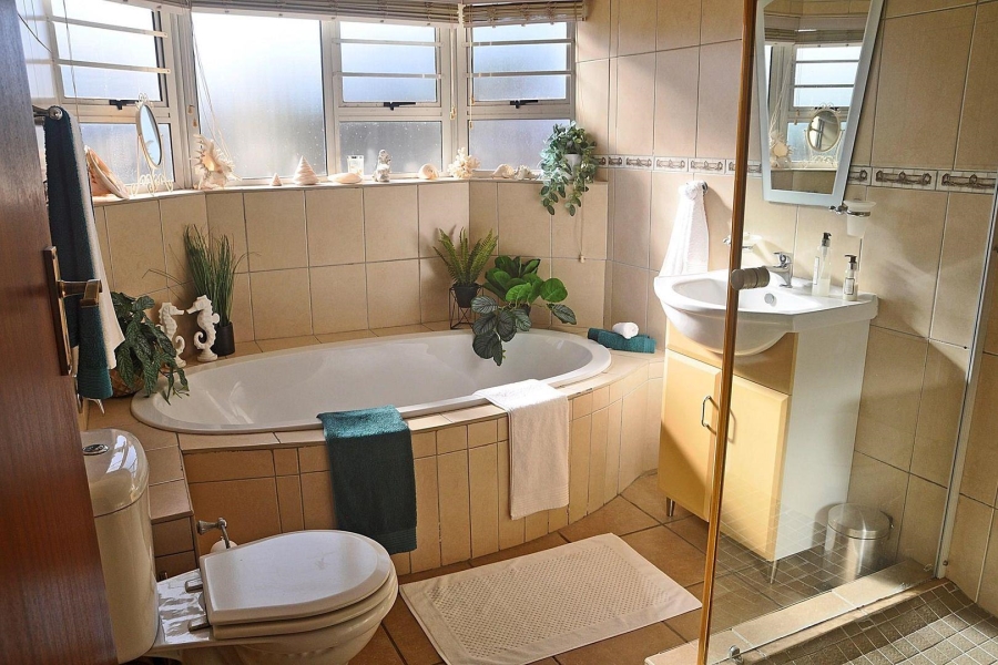 5 Bedroom Property for Sale in Tergniet Western Cape